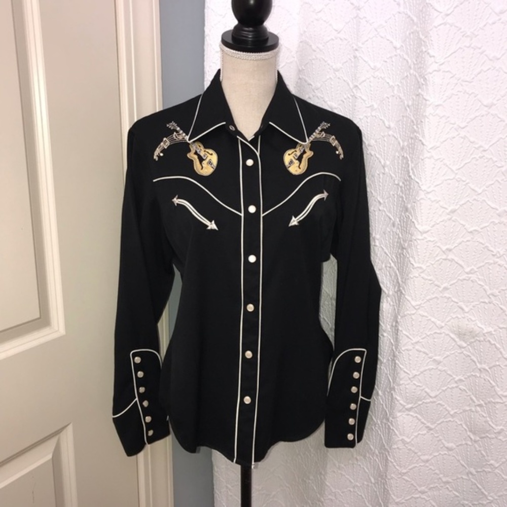 Billie Vintage Western Button-Down Woven Top